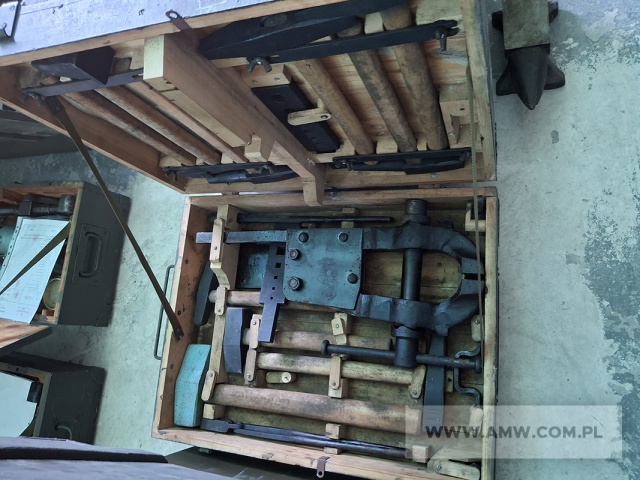 Zestaw ślusarsko-kowalski nr XI-14 - pakiet zawierający 6 kpl. (z częściowym wyposażeniem) 